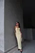 vestido-sandy-poliamida-midi-detalhe-frontal-53163