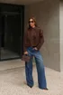 calca-jeans-wide-leg-lavagem-media-e-sujinho-15874-jm
