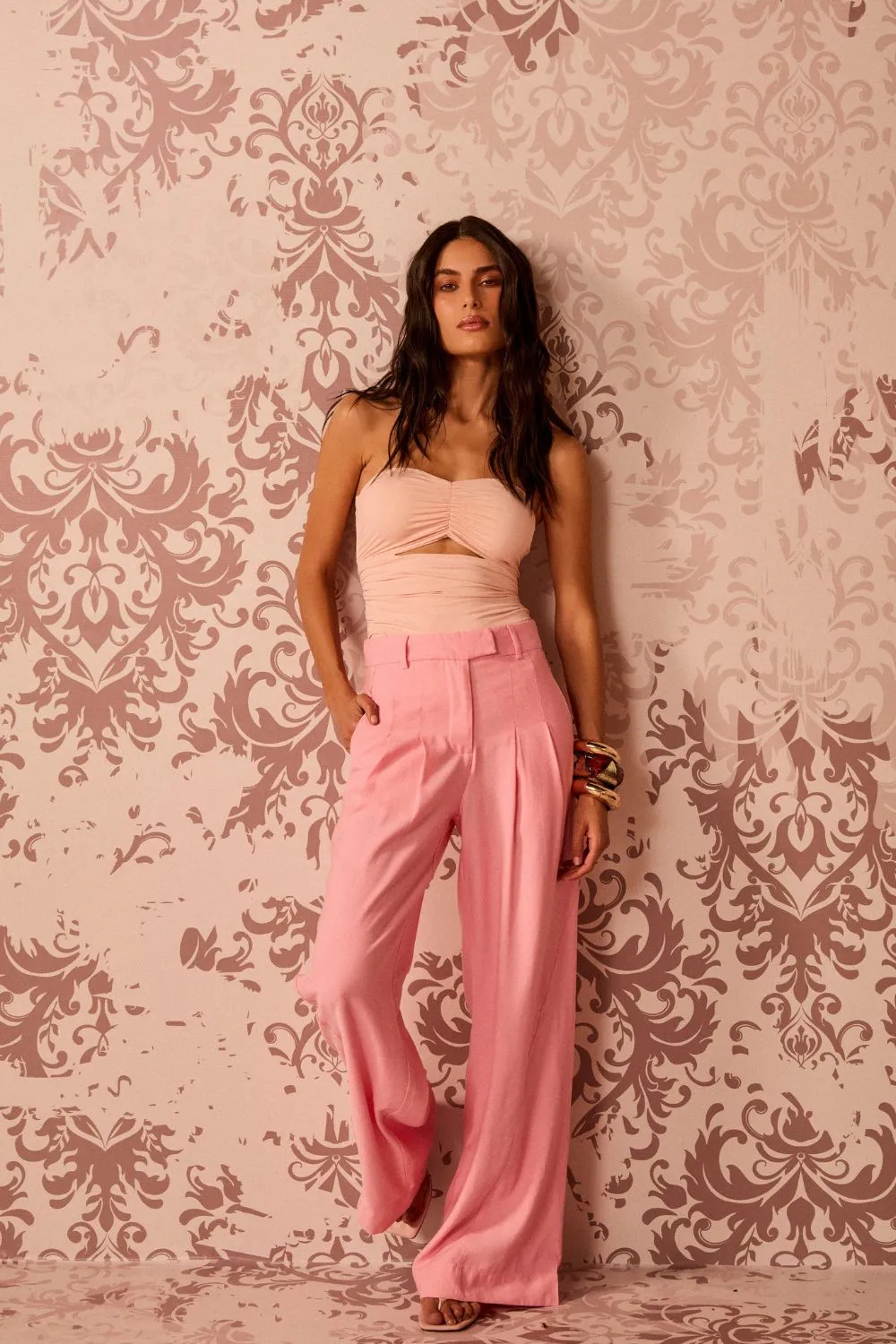 calca-alfaiataria-com-pregas-rosa-53233-r