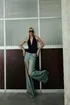 calca-wide-leg-jeans-gancho-medio-dirty-16043-j